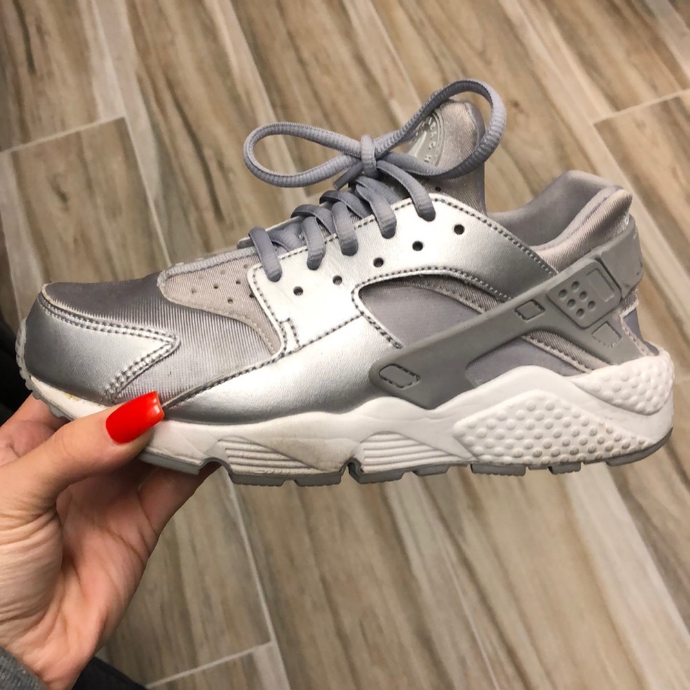 Nike huarache women’s shoe